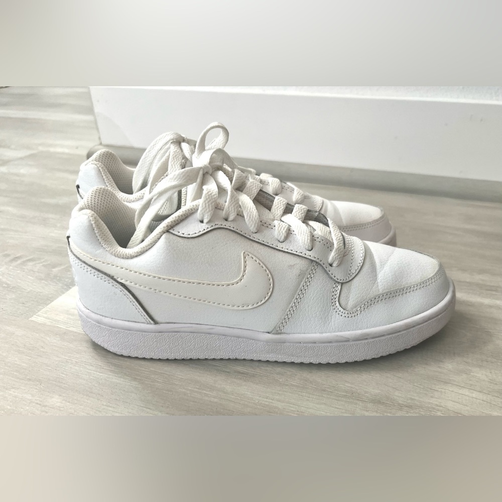 Nike Ebernon Low White Women’s Sneakers size 7